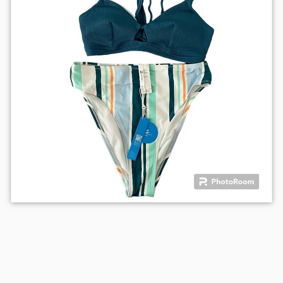 Cupshe Striped Triangle Bikini Swimsuit - Picture 9 of 13